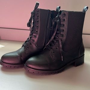 ✨EUC✨ WIDE FIT Torrid combat boots